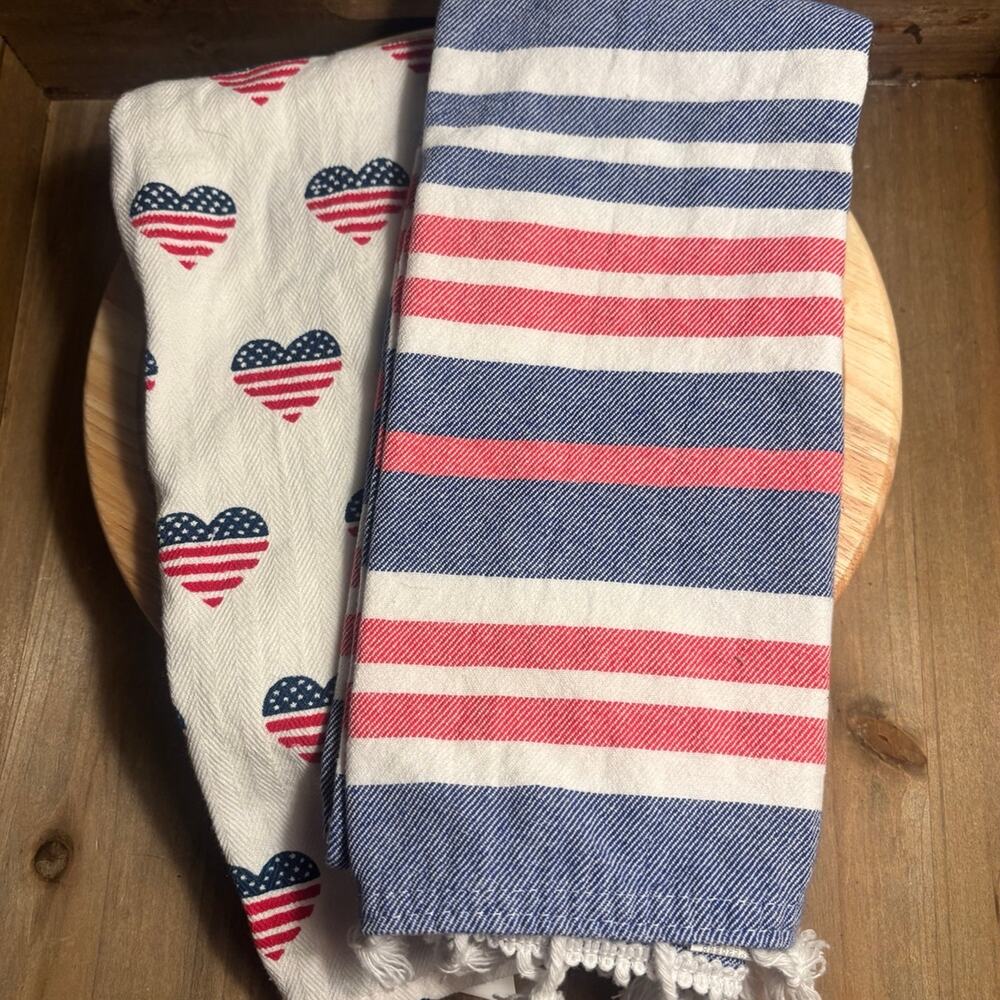 New Americana Kitchen Towel Set of 2